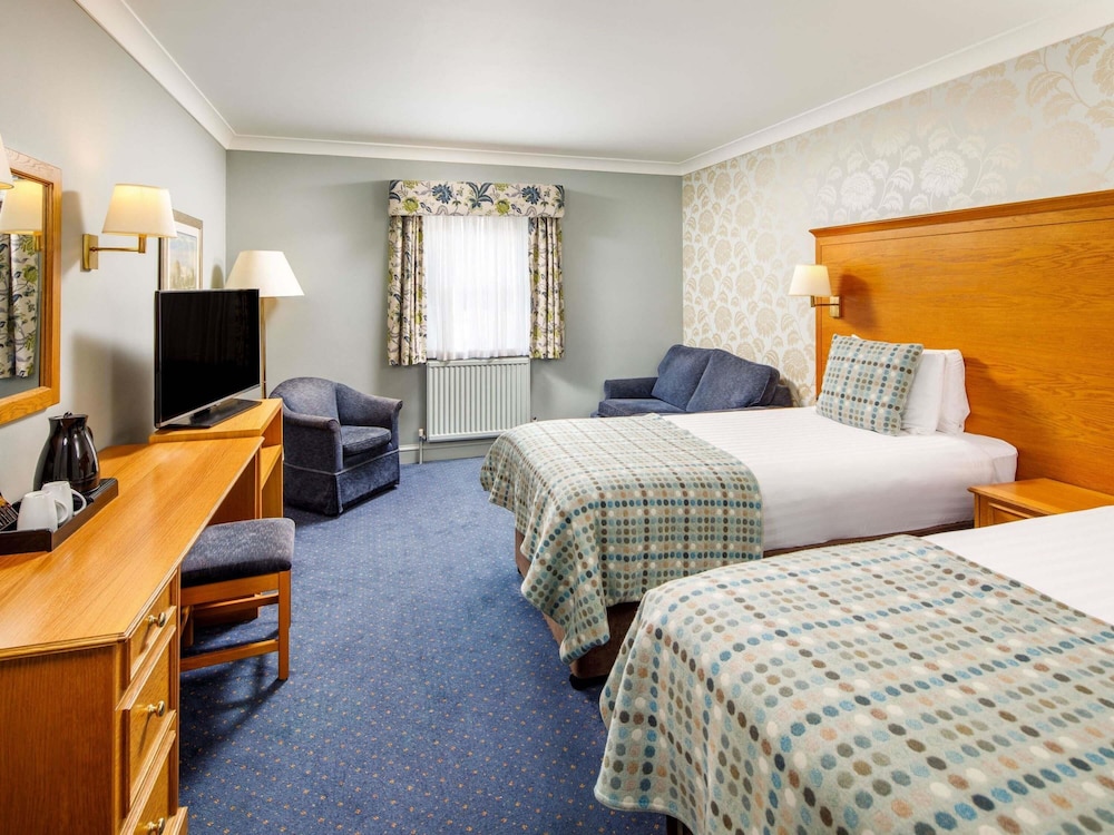 Habitación clásica con 2 camas individuales del hotel Mercure Bristol North The Grange