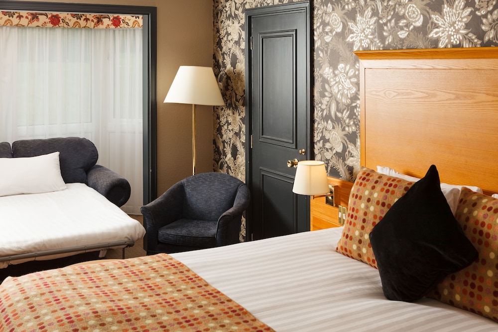 Habitación clásica con 2 camas individuales del hotel Mercure Bristol North The Grange. Foto 2