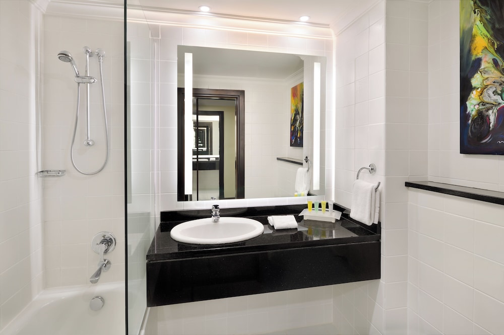 Clásica King del hotel Mövenpick Amman. Foto 5