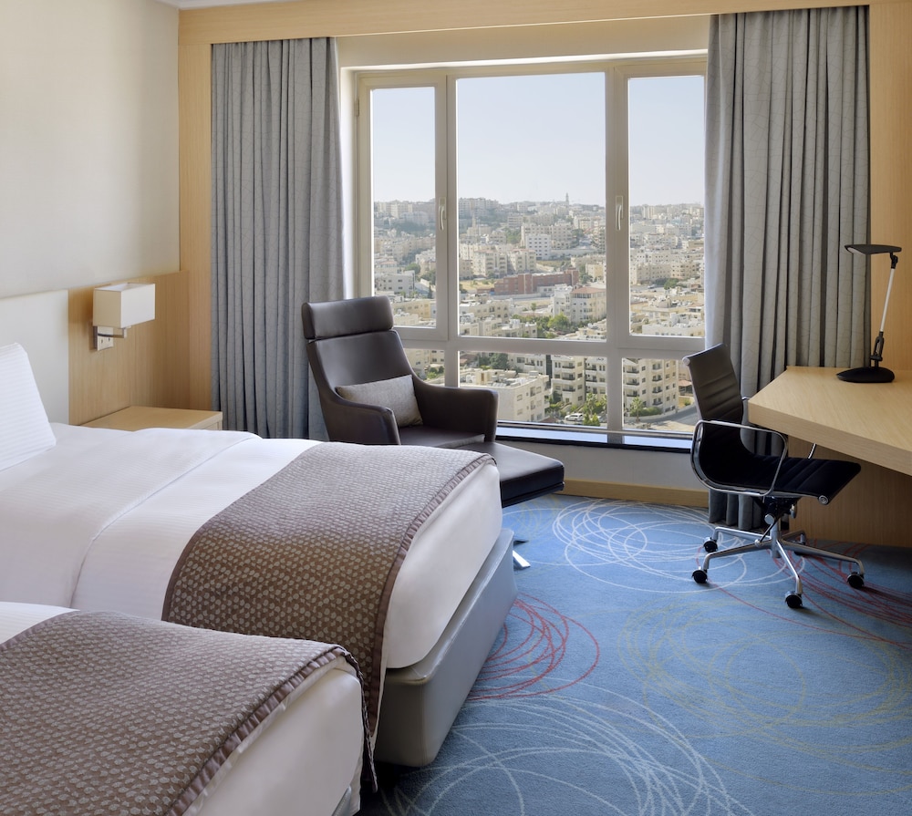Superior Twin del hotel Mövenpick Amman