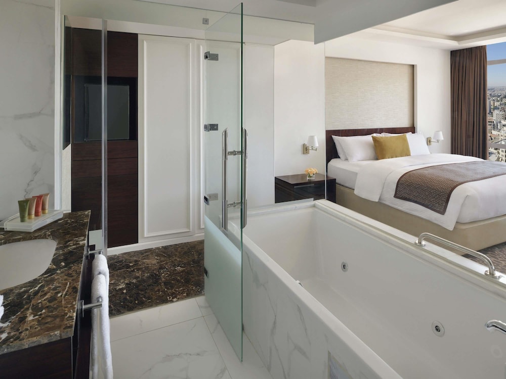 Suite Presidencial King del hotel Mövenpick Amman. Foto 4