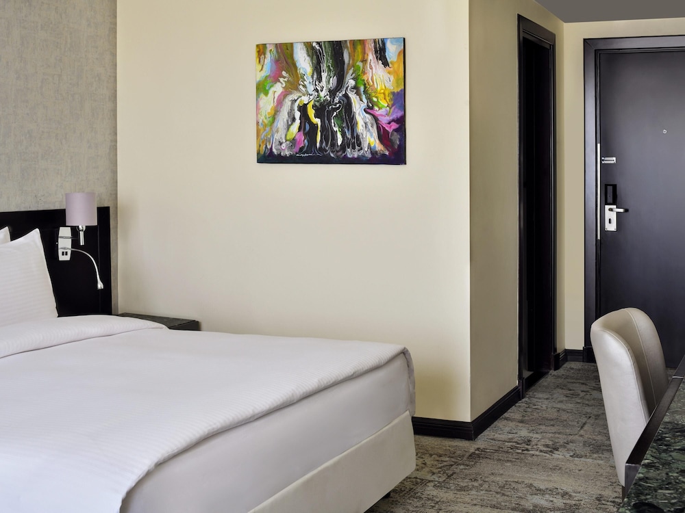 Suite King del hotel Mövenpick Amman. Foto 4