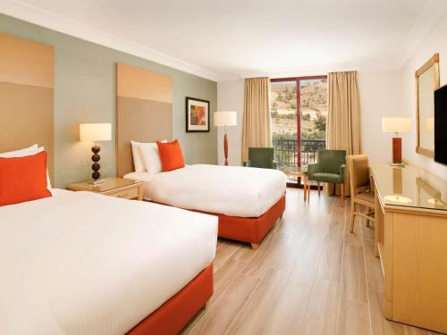 Habitación Doble Clásica - 2 camas del hotel Movenpick Resort Petra. Foto 4