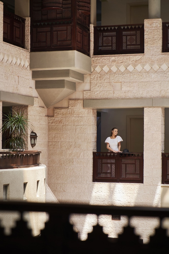 Habitación clásica con 2 camas individuales del hotel Grand Mercure Petra. Foto 3