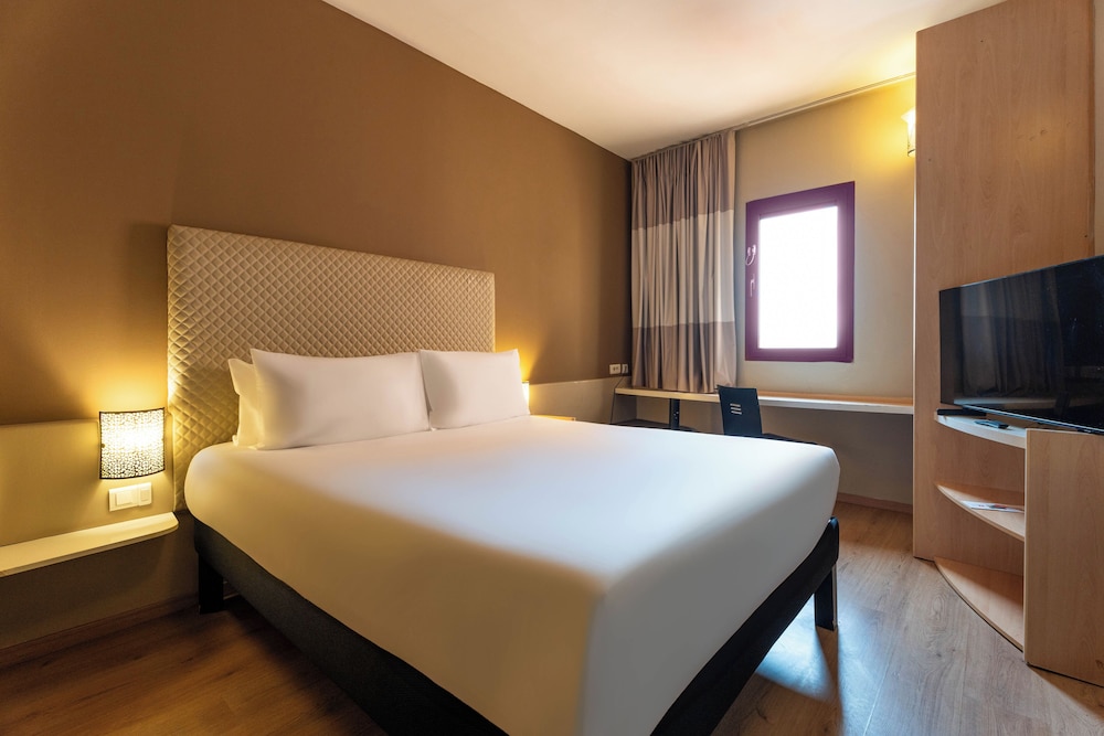 Habitación doble Con Vistas 1 Cama doble del hotel Ibis Ouarzazate Centre. Foto 6