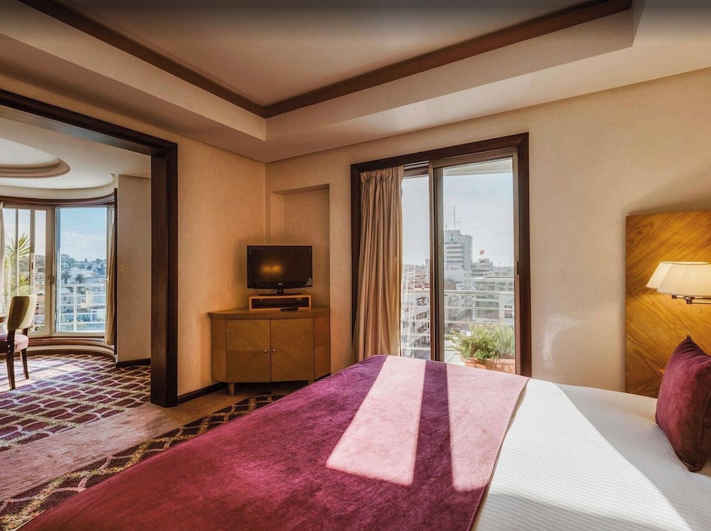 Suite junior, 1 cama de matrimonio grande del hotel Le Diwan Rabat-mgallery. Foto 3