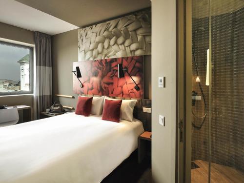 Habitación Sweet Room by ibis con una cama doble del hotel Ibis Casa-voyageurs. Foto 2