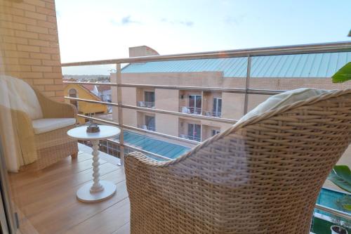 Habitación Doble Deluxe con Balcón del hotel Ílhavo Plaza. Foto 1