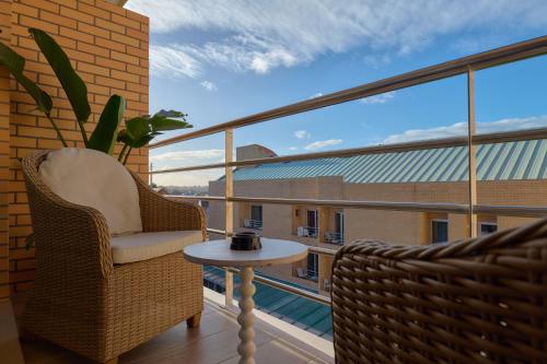 Habitación Doble Deluxe con Balcón del hotel Ílhavo Plaza. Foto 5