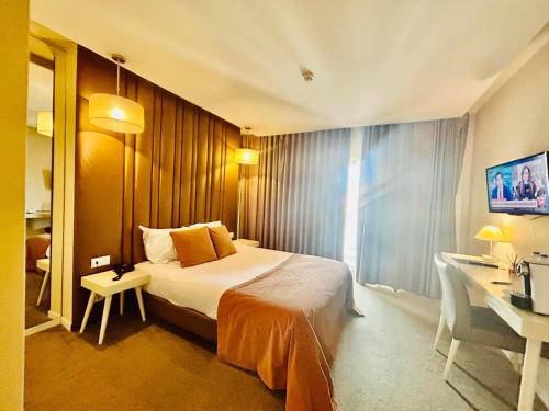 Habitación Doble con bañera de hidromasaje del hotel Ílhavo Plaza. Foto 12