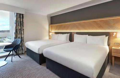 Habitación Doble Familiar del hotel Hilton London Croydon. Foto 2