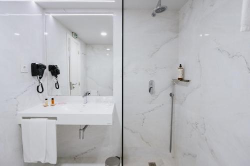 Habitación Doble Estándar - 1 o 2 camas del hotel Aquae Flaviae - Premium Chaves. Foto 4