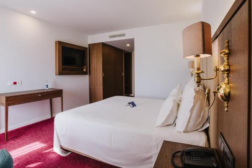Habitación Doble Estándar - 1 o 2 camas del hotel Aquae Flaviae - Premium Chaves. Foto 6