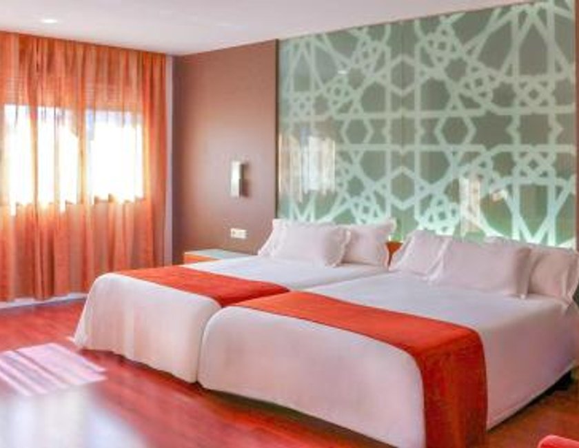 Suite Junior del hotel Granada Palace Affiliated by Meliá. Foto 2
