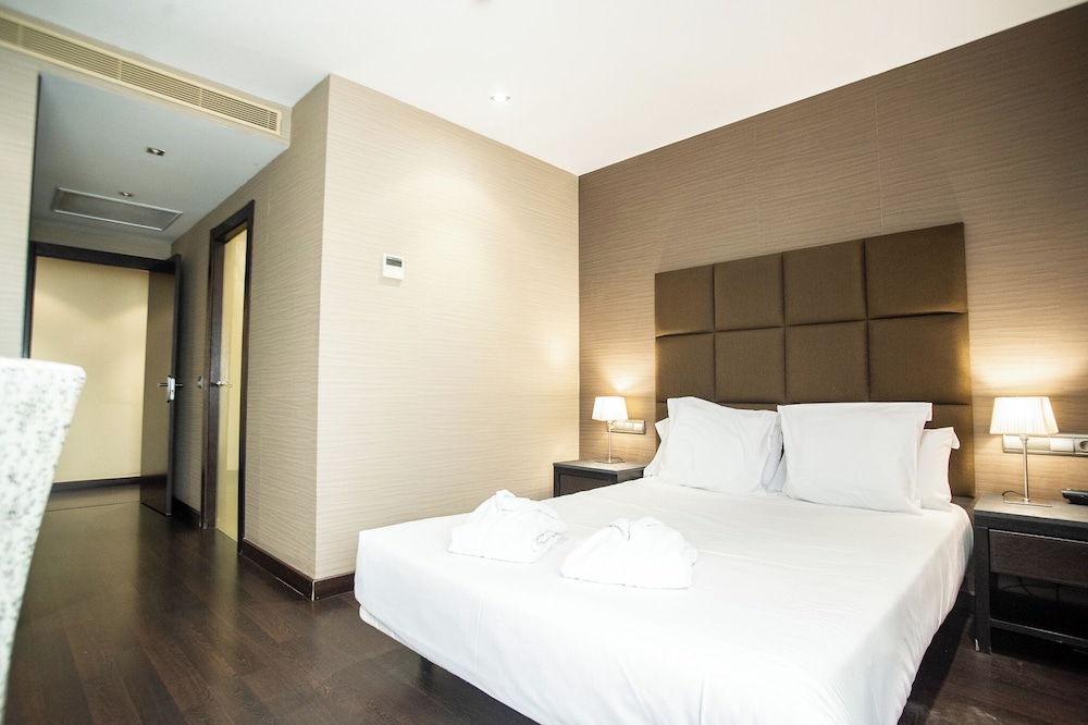 Suite Junior del hotel Azz Asturias Langrehotel and Spa. Foto 1