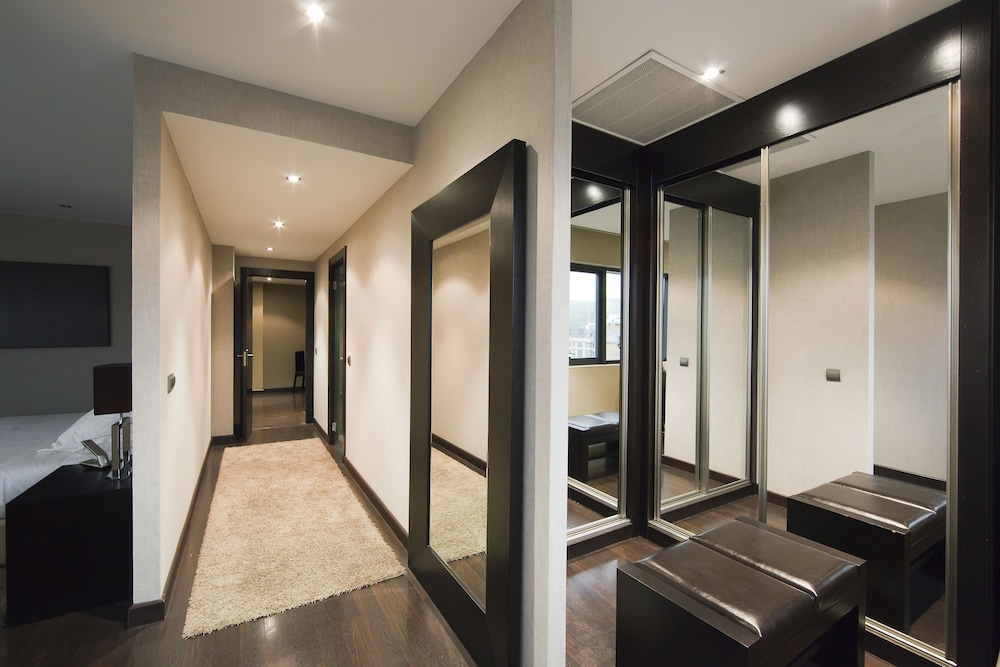 Senior Suites del hotel Azz Asturias Langrehotel and Spa. Foto 1