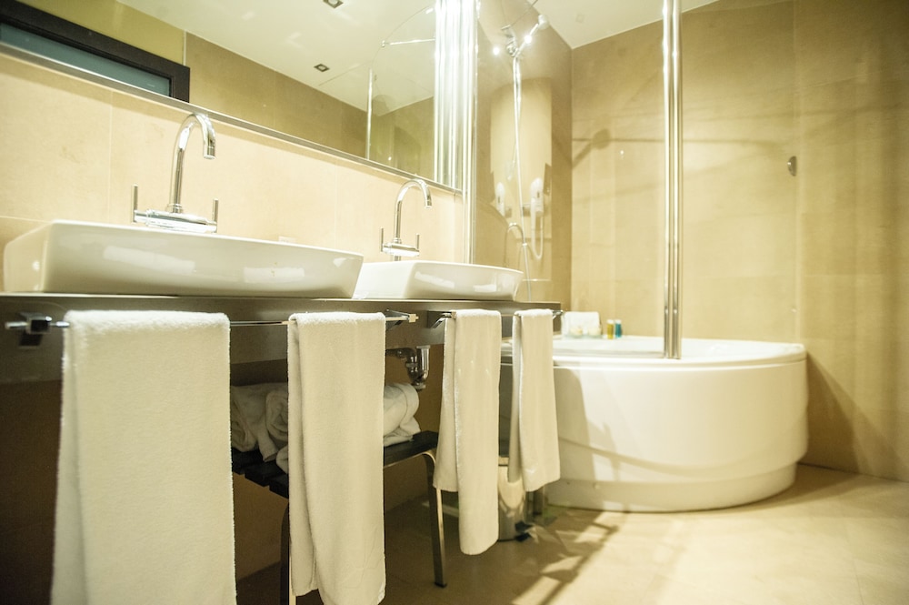 Senior Suites del hotel Azz Asturias Langrehotel and Spa. Foto 4