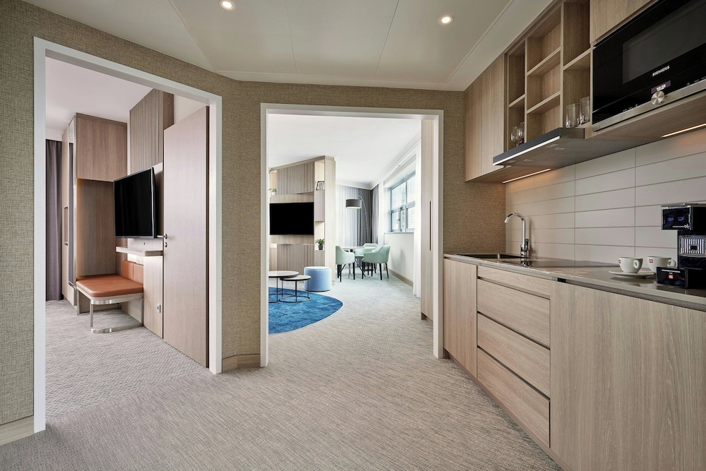 Apartamento, 1 cama de matrimonio grande con sofá cama del hotel COURTYARD BY MARRIOTT BERLIN CITY CENTER