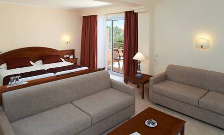 Habitación familiar del hotel Hipotels Barrosa Garden. Foto 1