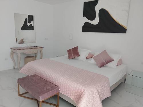 Habitación Doble Superior - 2 camas, con vistas a la ciudad del hotel Monopol. Foto 3