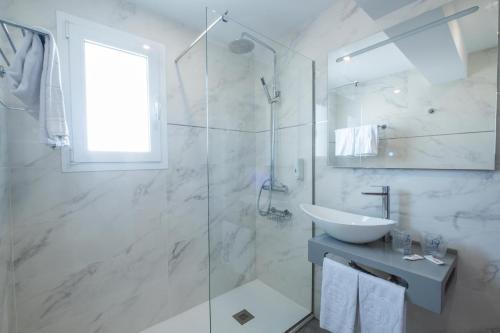 Suite Junior con terraza del hotel Monopol. Foto 9