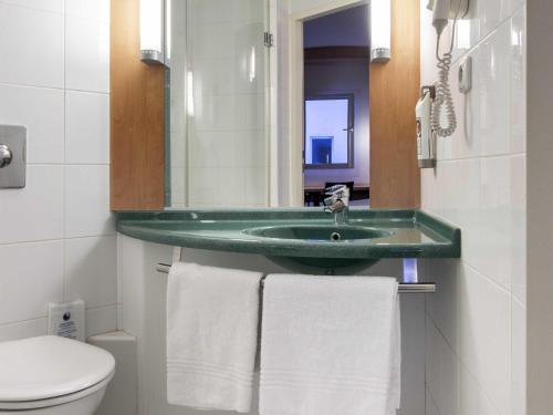 Habitación Estándar con 3 camas individuales del hotel Ibis Praha Old Town