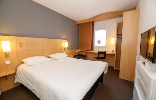 Habitación con 1 cama doble del hotel Ibis Praha Old Town. Foto 7