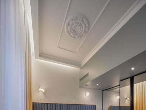 Suite Junior de lujo del hotel Century Old Town Prague - Mgallery. Foto 9