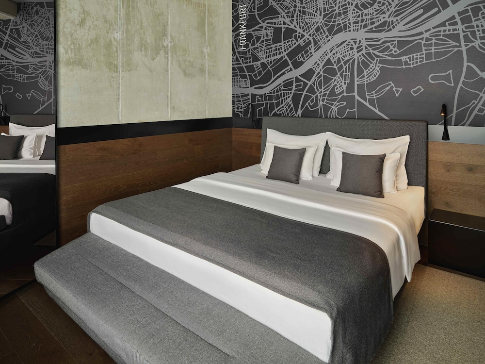 Habitación ejecutiva, 1 cama de matrimonio grande del hotel Mövenpick Zagreb. Foto 2