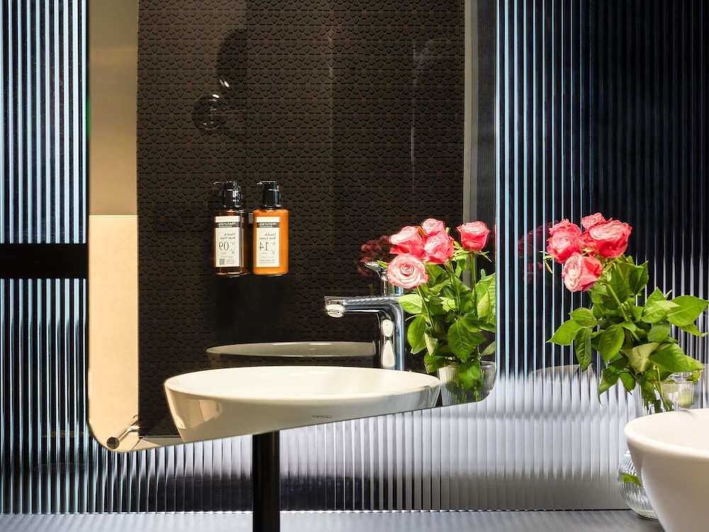 Habitación Deluxe, 2 camas individuales del hotel Mövenpick Zagreb. Foto 8