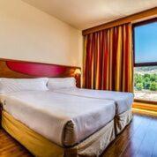 Habitación Triple del hotel Alcala Plaza. Foto 3