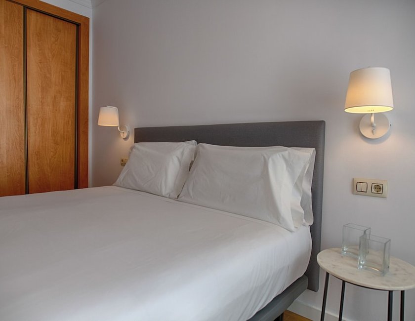 Habitación Clásica del hotel Sercotel Tribuna Malaga. Foto 2
