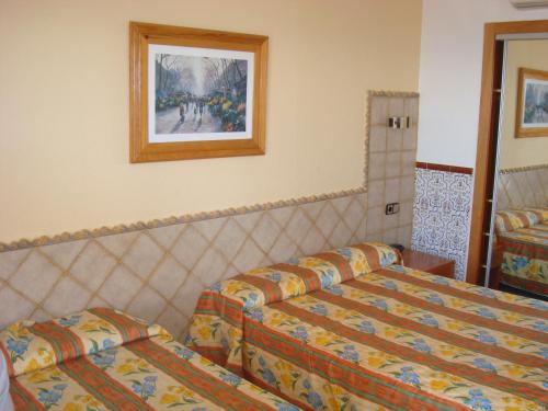 Habitación Doble Estándar del hotel Univers. Foto 4