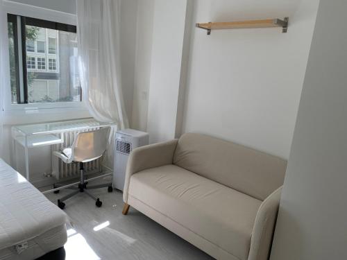 Estudio Superior del hotel Goya 75