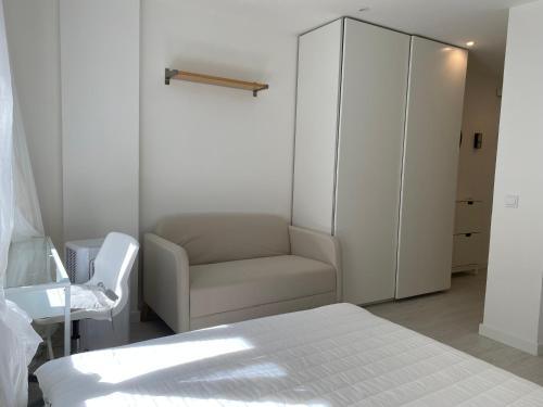Estudio Superior del hotel Goya 75. Foto 1