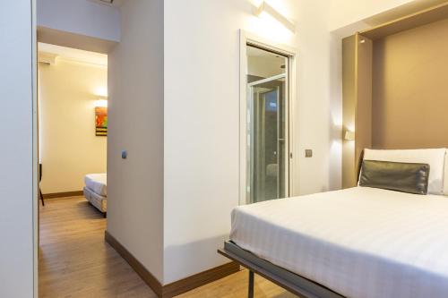 Habitación Cuádruple del hotel Trevi. Foto 5