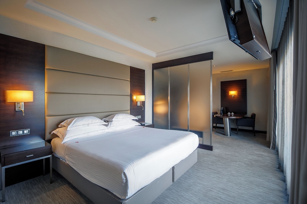 Suite Deluxe with Jacuzzi del hotel Bessahotel Boavista. Foto 7