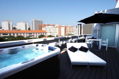 Suite con bañera de hidromasaje del hotel Bessahotel Boavista. Foto 3
