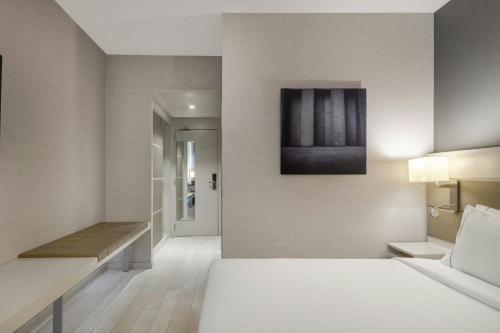 Habitación Estándar - 1 cama extragrande del hotel Ac San Cugat By Marriott. Foto 1