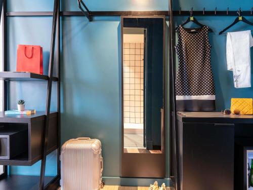 Habitación Familiar Estándar con sofá - 1 cama doble del hotel ibis Styles Barcelona Sant Joan Despi