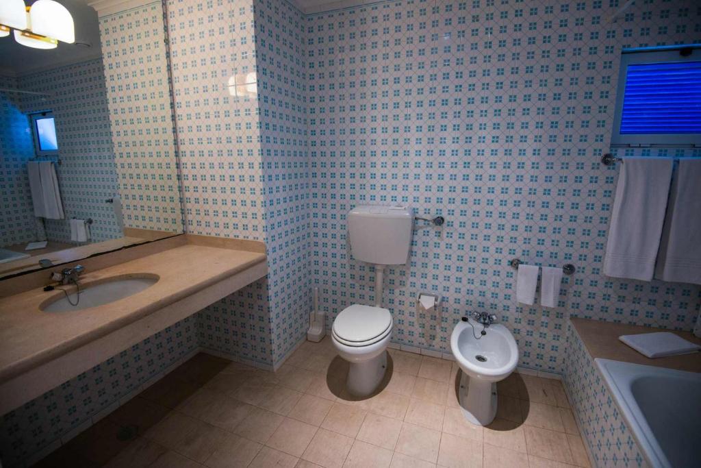 Habitación doble del hotel Azoris Faial Garden - Resort. Foto 7