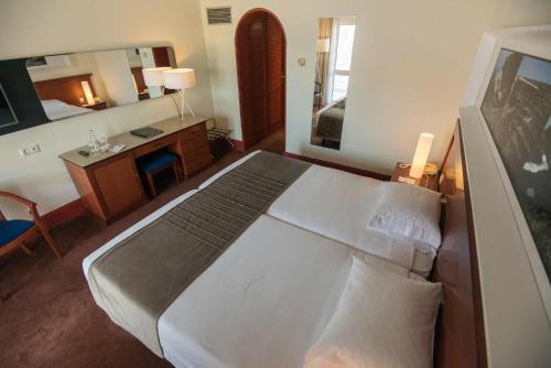 Habitación Doble - 2 camas del hotel Azoris Faial Garden - Resort. Foto 1
