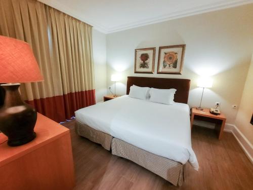 Habitación Doble del hotel Azoris Faial Garden - Resort. Foto 6