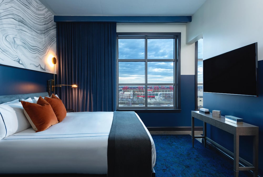 1 Cama King Bronze del hotel Dream Nashville, by Hyatt
