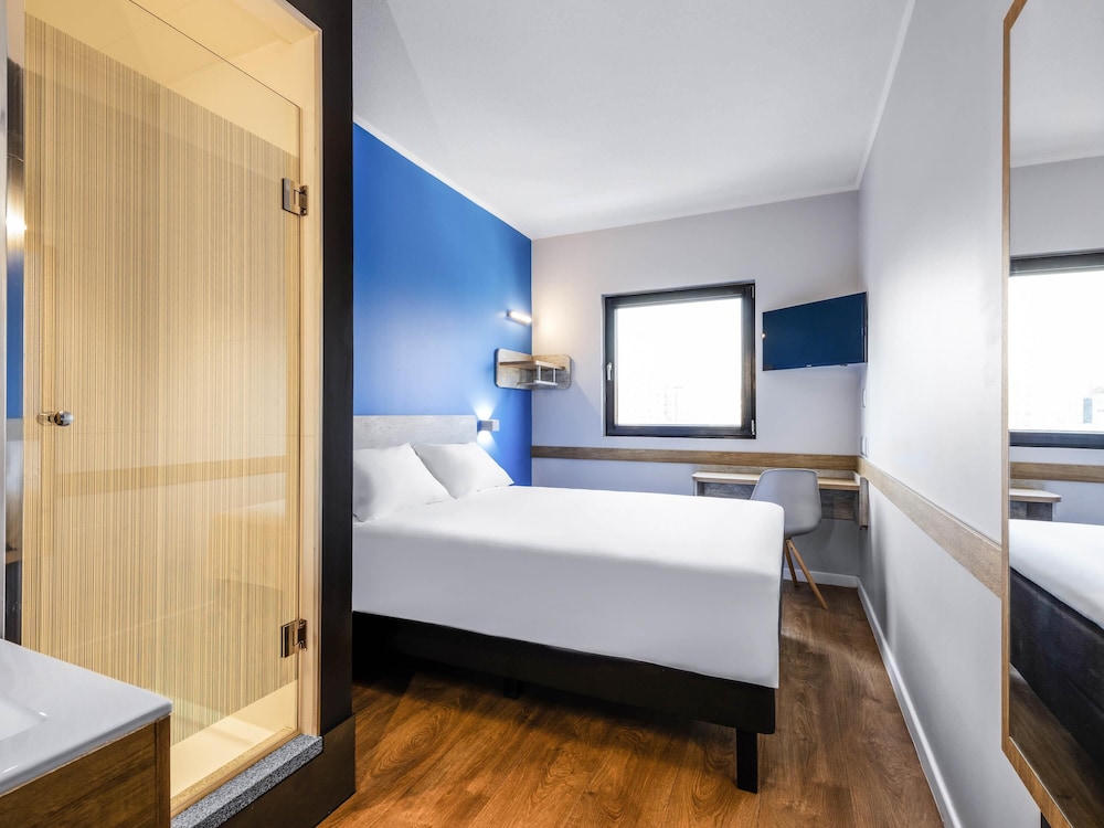 Habitación Estándar con 1 cama doble del hotel Ibis Budget Santiago Providencia. Foto 4