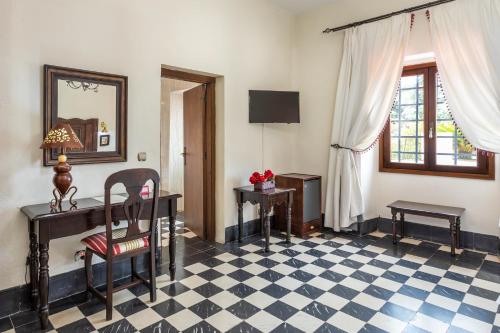 Habitación con cama extragrande. del hotel São João De Deus By Ridan Hotels. Foto 9