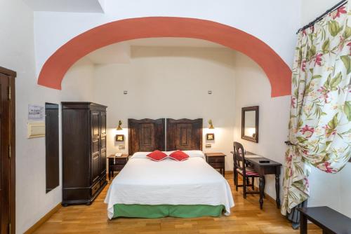 Habitación Triple del hotel São João De Deus By Ridan Hotels. Foto 9