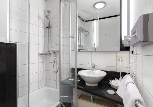 Suite Junior con cama doble del hotel Best Western Nuernberg City West. Foto 2