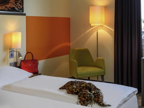 Habitación Doble Superior del hotel Mercure Köln West. Foto 1