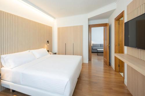 Suite Junior del hotel Vigo Los Galeones Affiliated By Meliá. Foto 2